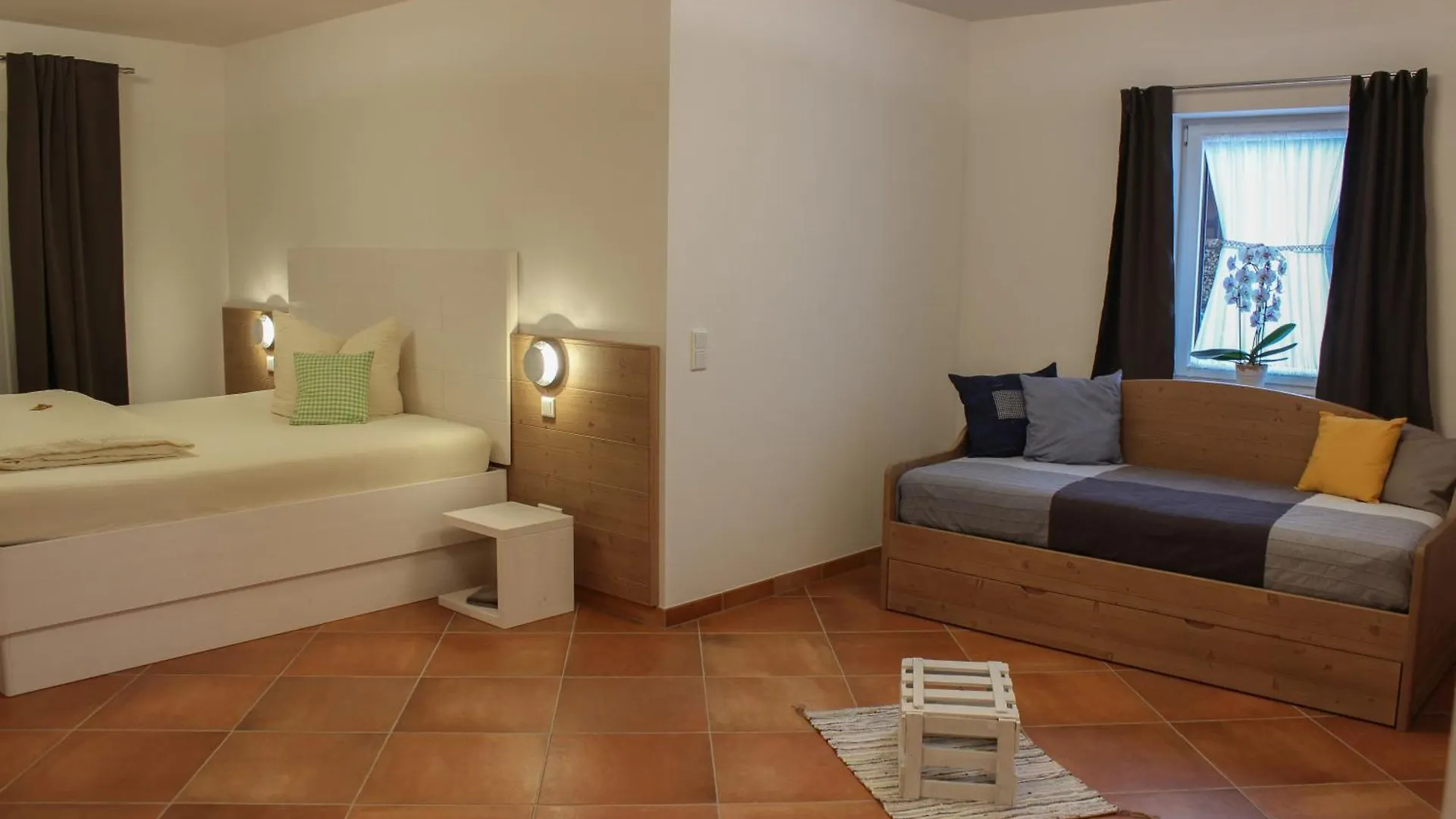 Wirtsberg Pension & Cafe Eching  Eching (Freising)